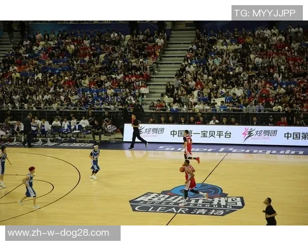 库里助力足球明星挂件创意设计掀起潮流风暴